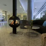 斯堪迪克霍伟特酒店 4*